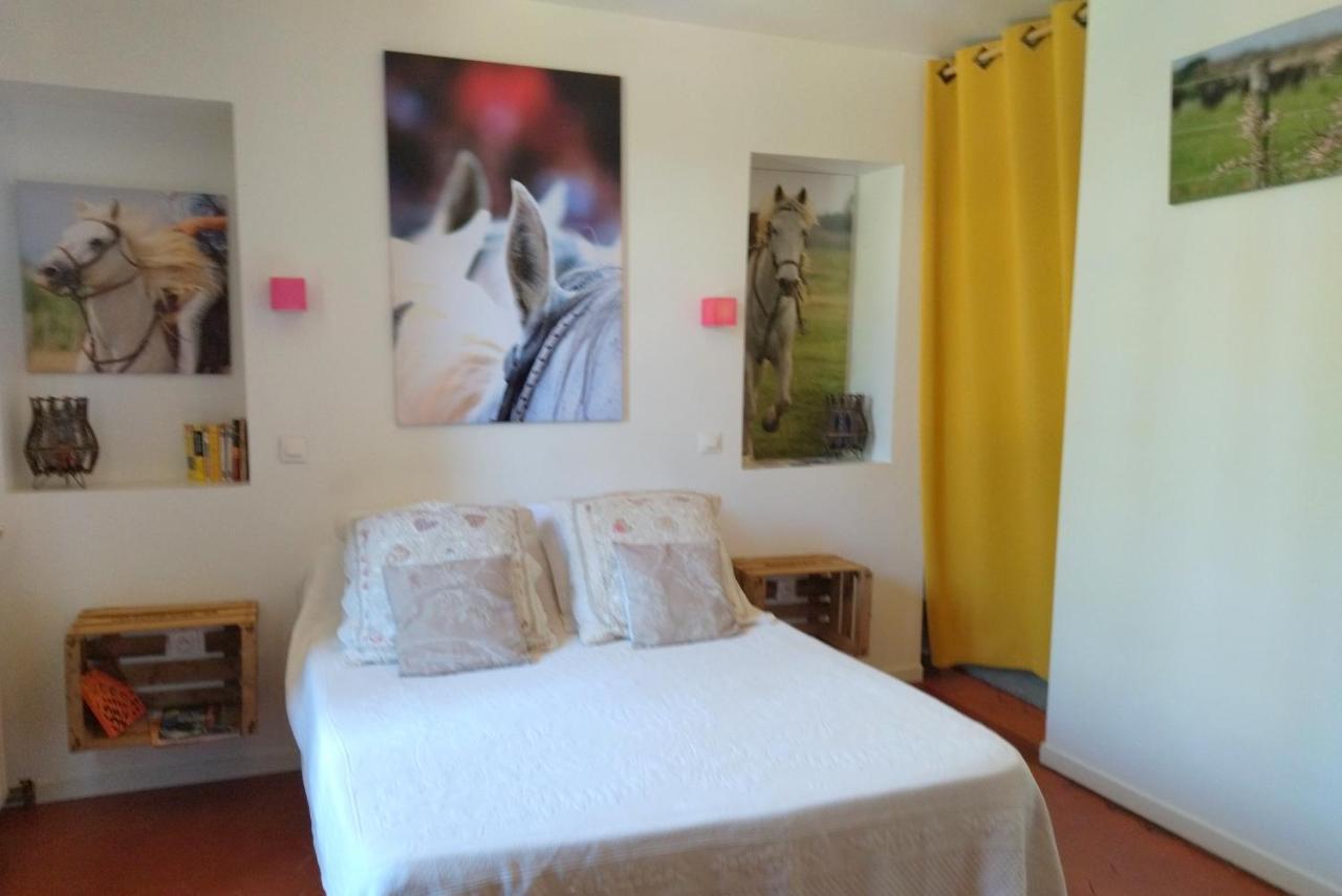 Mas De Bellegou Bed & Breakfast ปอร์ทิราญ ภายนอก รูปภาพ